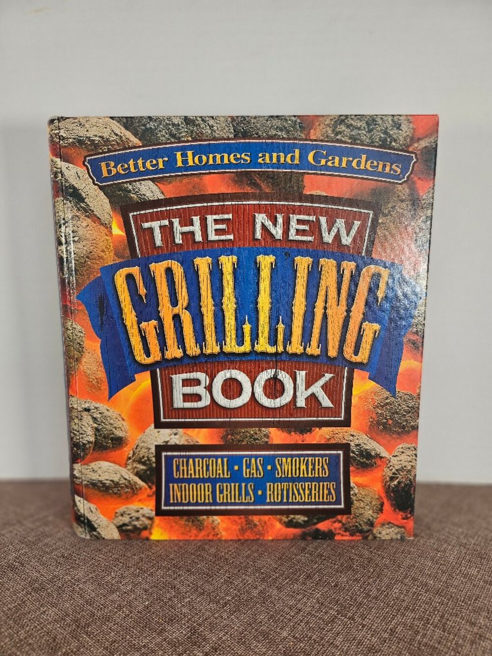 Better Homes And Gardens New Grilling Book. 2002  EUC